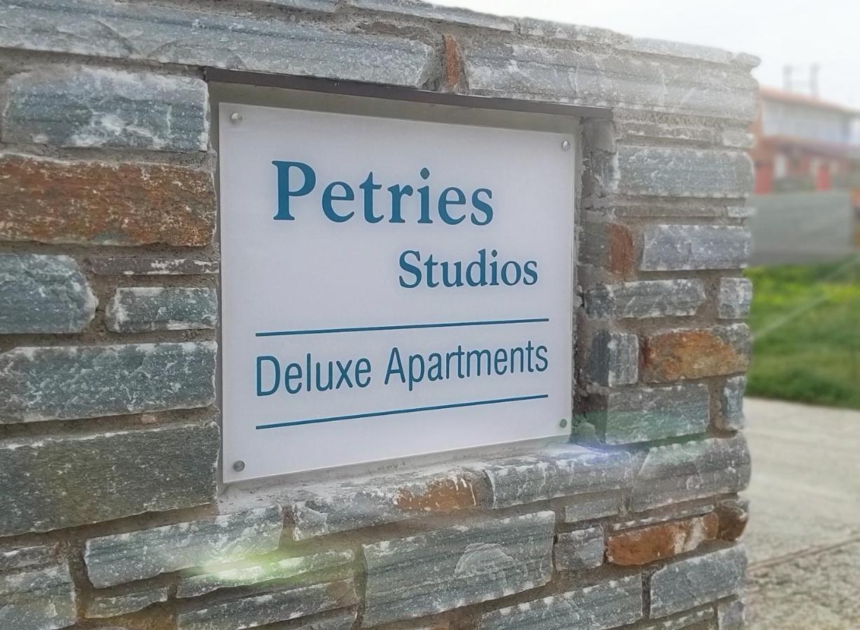 Petries Studios Agioi Apostoloi  Exteriér fotografie